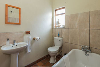 Whale Coast Lodge Hermanus Exterior photo
