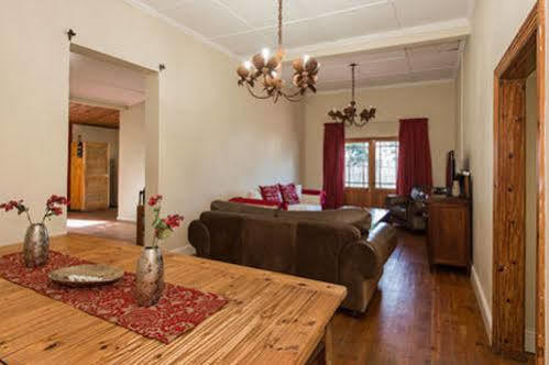 Whale Coast Lodge Hermanus Exterior photo